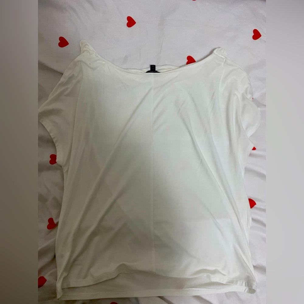 White very soft small-Xsan fitting all occasion top
